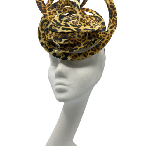 Leopard print swirl detail headpiece.